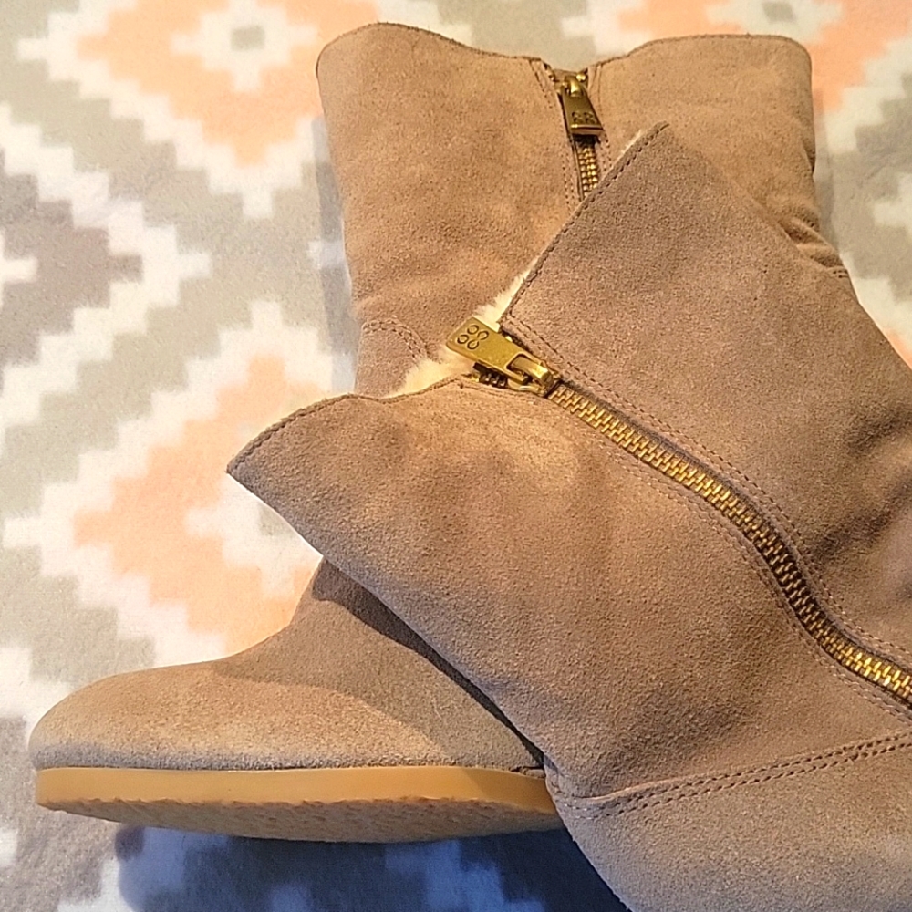 Coach beige suede wedge boots worn once